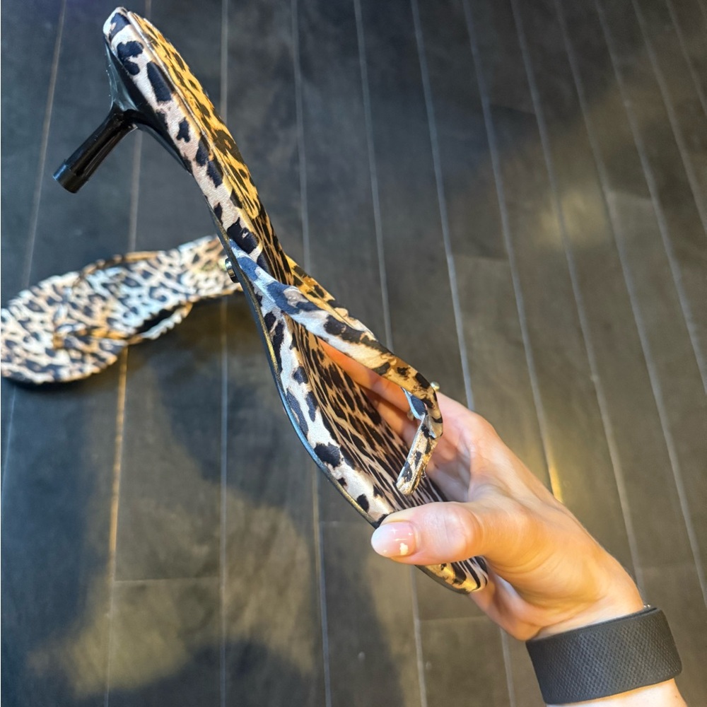 White Fox Boutique Kitten Heels | size 6.5 - Picture 3 of 4